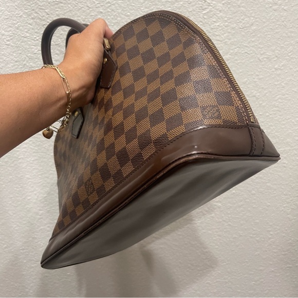 Louis Vuitton Damier Ebene Alma PM - Picture 6 of 17